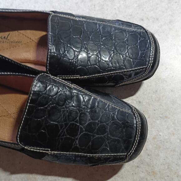 Natural Soul by Naturalizer Black Faux Croc Comfort Loafer Sz 6 Classic Slip On - Picture 6 of 12
